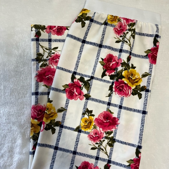 Custom skirts - Picture 3 of 16